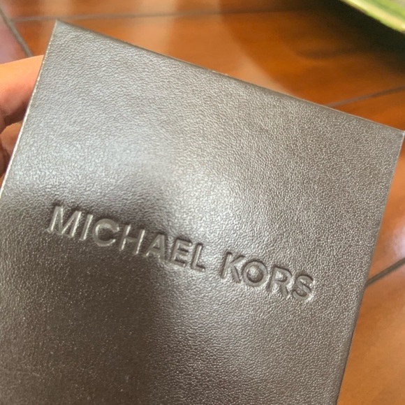 Michael Kors Watch - Picture 4 of 5